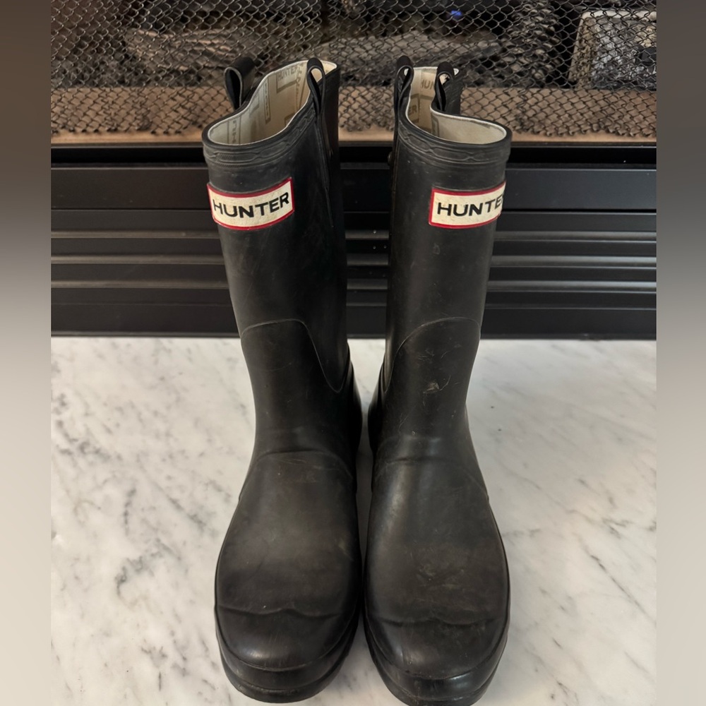 Hunter Pull on Black Rain Boots Mid Height Size 7
